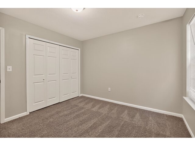 Photo of 1876 Tamara Way