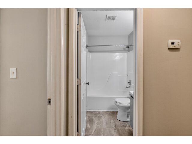 Photo of 1876 Tamara Way