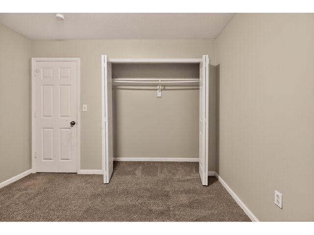 Photo of 1876 Tamara Way