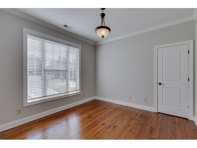 Photo of 319 Wexford Hills Court