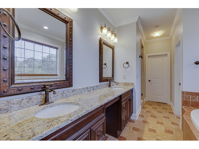 Photo of 319 Wexford Hills Court