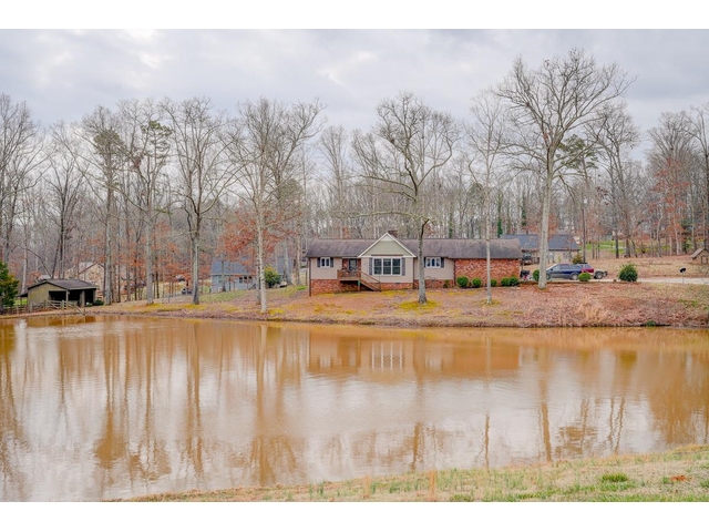 Photo of 166 Double Bridge Road