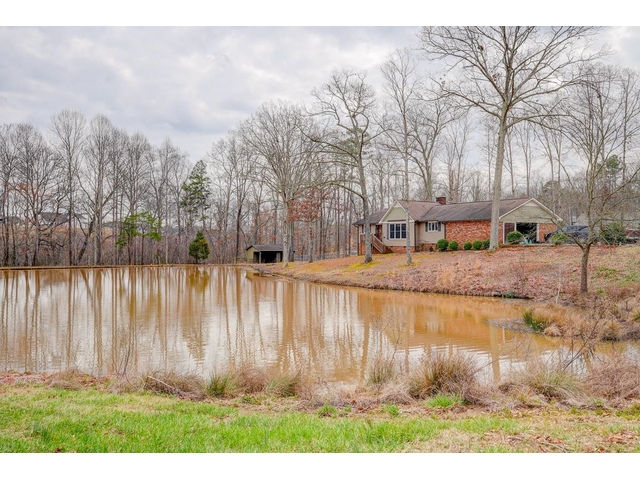 Photo of 166 Double Bridge Road