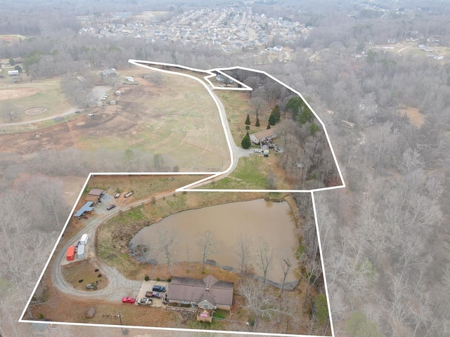 Photo of 166 Double Bridge Road