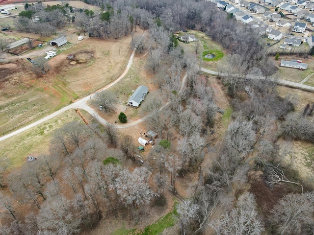 Photo of 166 Double Bridge Road