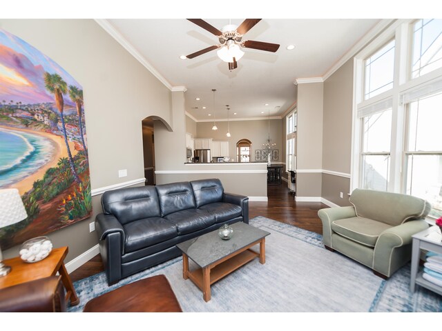 Photo of 824 Sterling Drive Photo of 824 Sterling Drive