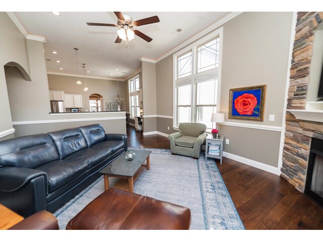 Photo of 824 Sterling Drive Photo of 824 Sterling Drive