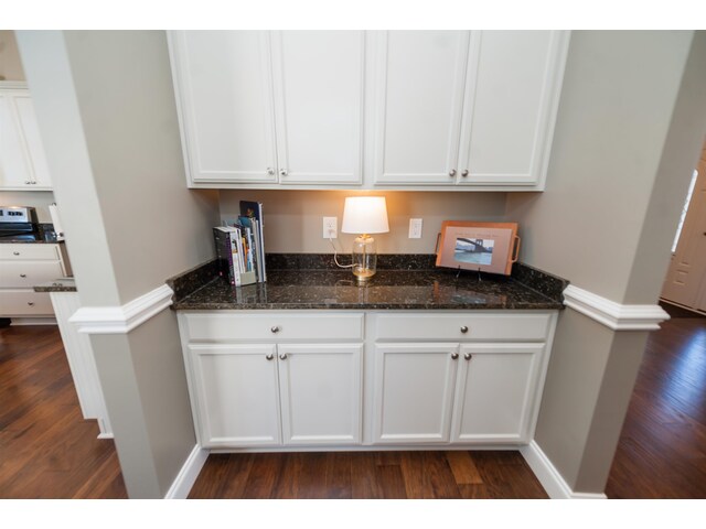 Photo of 824 Sterling Drive Photo of 824 Sterling Drive