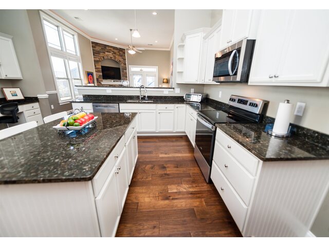 Photo of 824 Sterling Drive Photo of 824 Sterling Drive