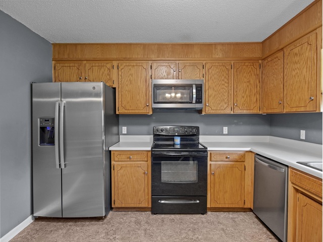 Photo of 102 Stoneledge Drive