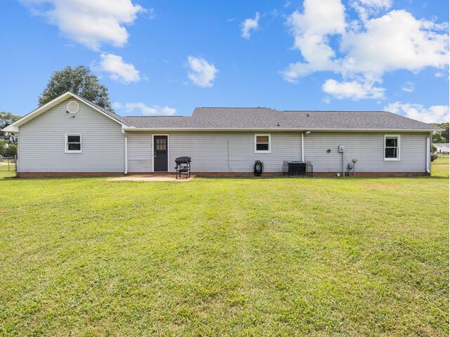 Photo of 102 Stoneledge Drive