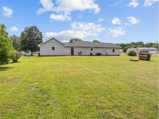 Photo of 102 Stoneledge Drive