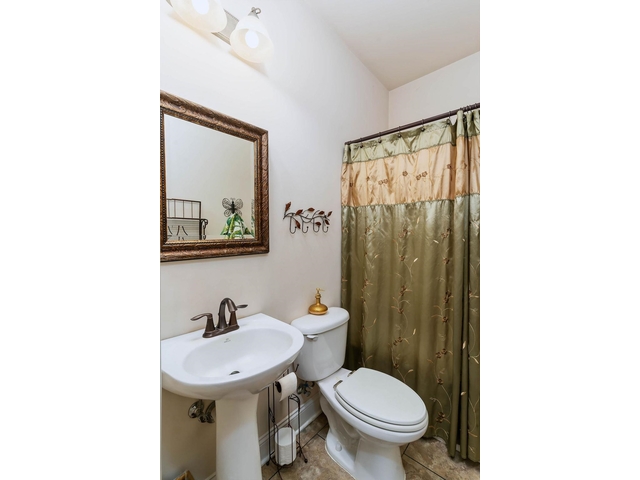Photo of 387 Goodview Drive Photo of 387 Goodview Drive