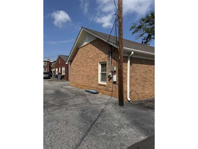 Photo of 711 E Main Street