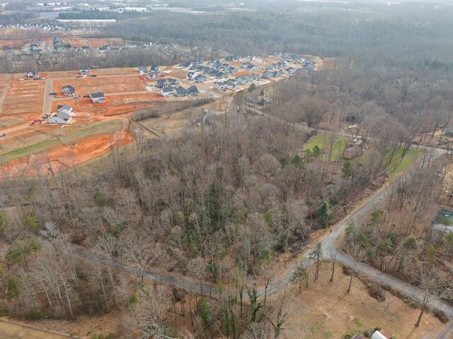 Photo of 355 Bluebird Lane