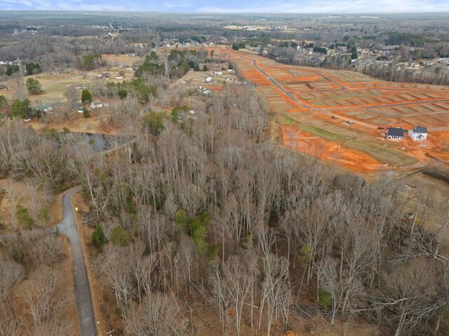 Photo of 355 Bluebird Lane