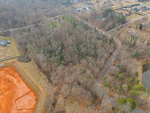 Photo of 355 Bluebird Lane