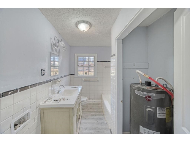Photo of 139 Randolph Court
