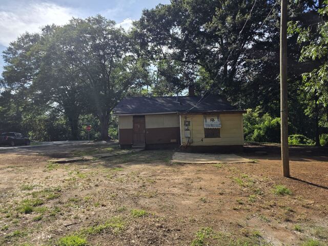 Photo of 238 Woodlawn Ave