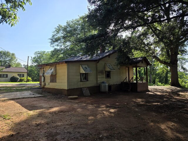 Photo of 238 Woodlawn Ave