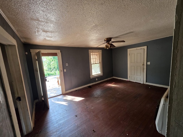 Photo of 238 Woodlawn Ave