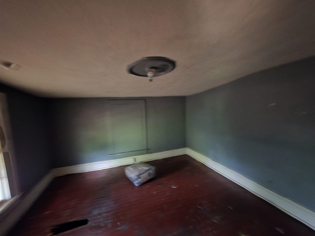 Photo of 238 Woodlawn Ave