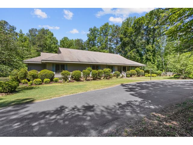 Photo of 109 Indian Creek Road