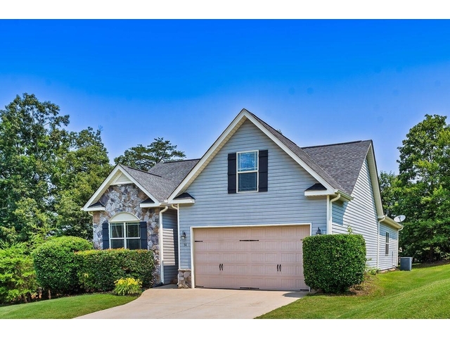 Photo of 30 Caperton Way Photo of 30 Caperton Way
