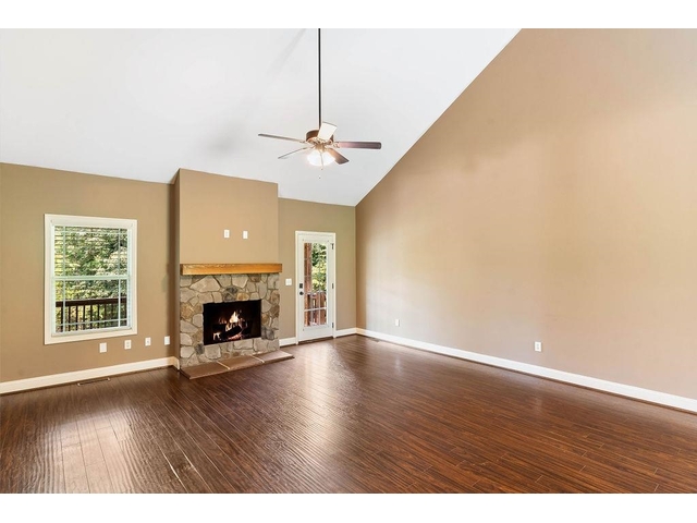 Photo of 30 Caperton Way Photo of 30 Caperton Way