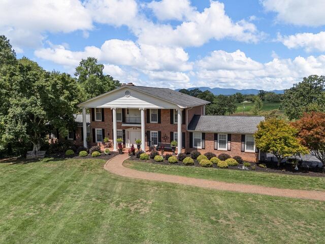 Photo of 130 Settle Drive Photo of 130 Settle Drive