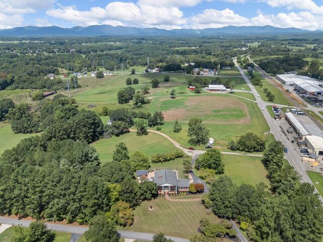 Photo of 130 Settle Drive Photo of 130 Settle Drive