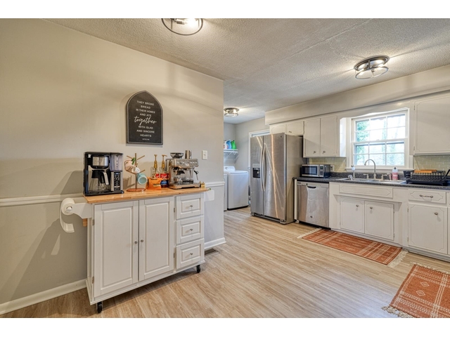 Photo of 335 Foxhall Road