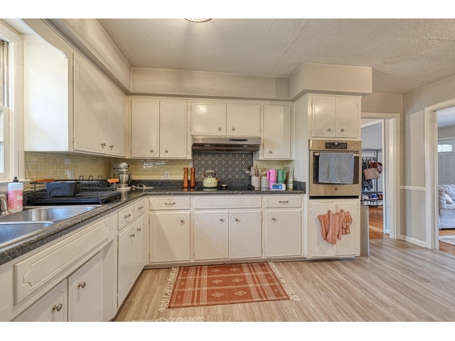 Photo of 335 Foxhall Road