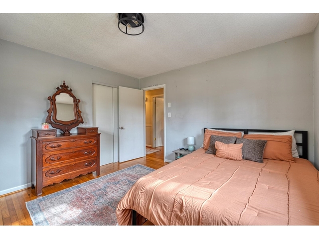 Photo of 335 Foxhall Road