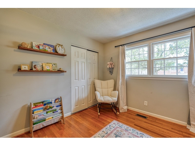 Photo of 335 Foxhall Road