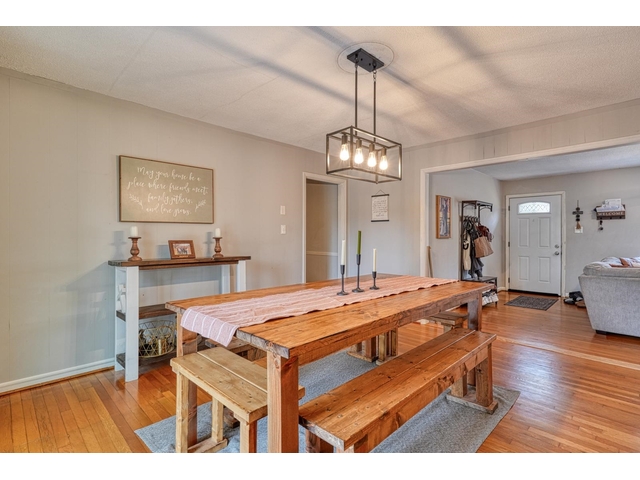 Photo of 335 Foxhall Road