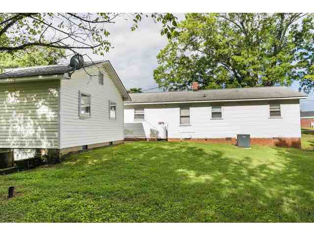 Photo of 106 Cloverdale Drive Photo of 106 Cloverdale Drive
