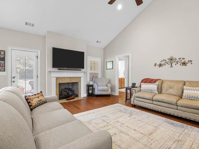 Photo of 170 Ravines Lane Photo of 170 Ravines Lane