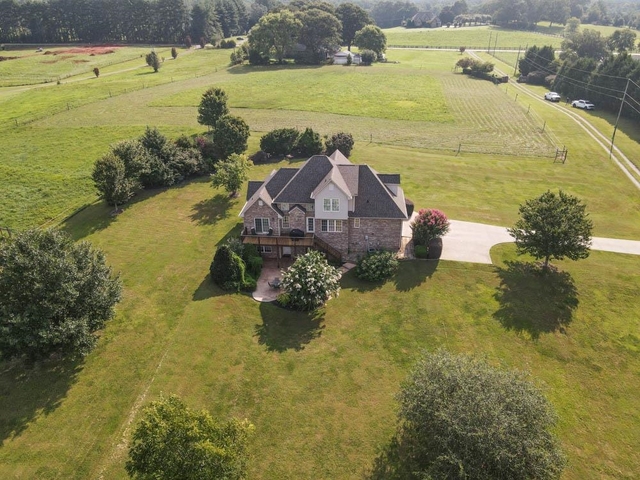 Photo of 719 Hickory Hollow Rd Photo of 719 Hickory Hollow Rd