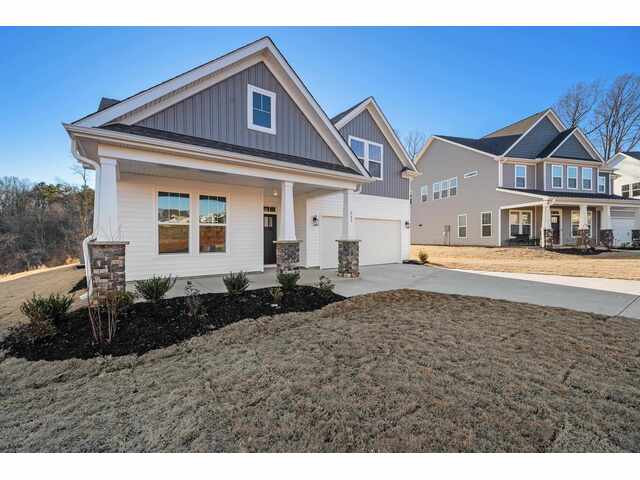Photo of 669 Sunwater Drive Photo of 669 Sunwater Drive