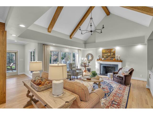 Photo of 200 Indian Wells Drive Photo of 200 Indian Wells Drive