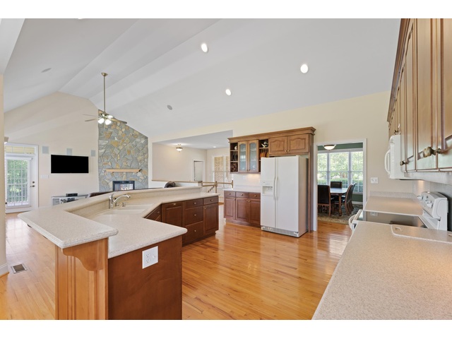 Photo of 404 N Tidewater Trail Photo of 404 N Tidewater Trail