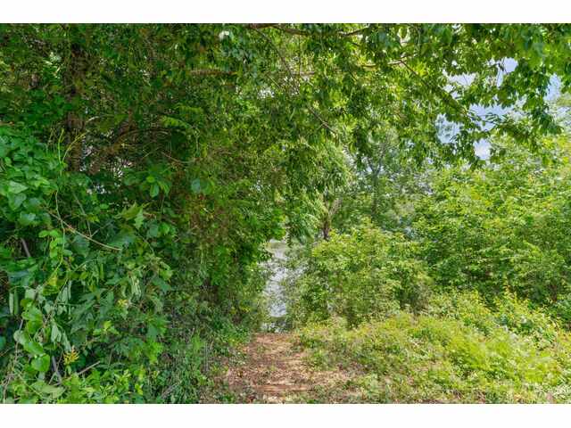 Photo of 404 N Tidewater Trail Photo of 404 N Tidewater Trail