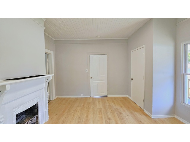 Photo of 401 W Main Street