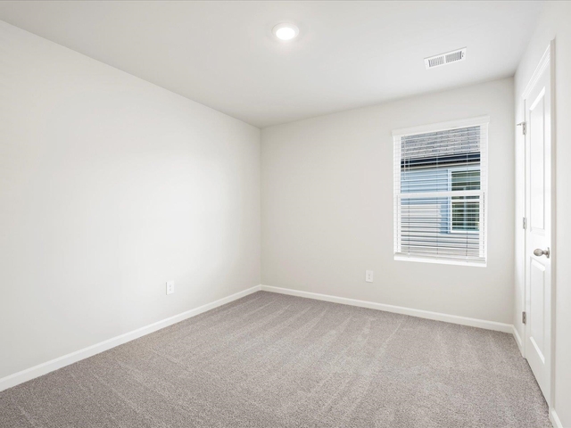 Photo of 324 Fair Cross Circle