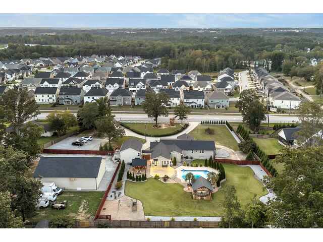 Photo of 380 Forrester Drive