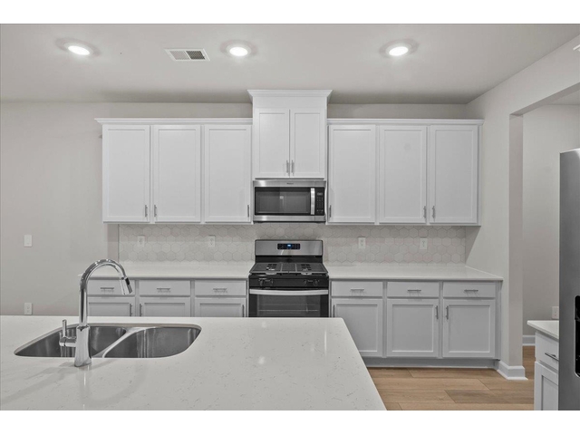 Photo of 104 Madison Court