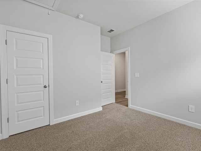 Photo of 207 Merriweather Way Photo of 207 Merriweather Way