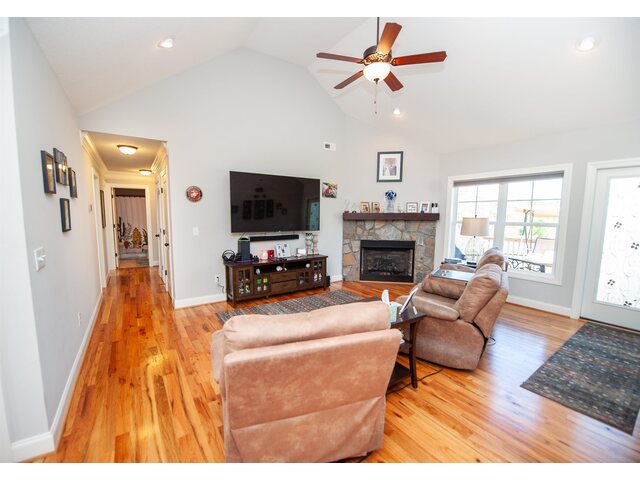 Photo of 161 McCoy Circle Photo of 161 McCoy Circle