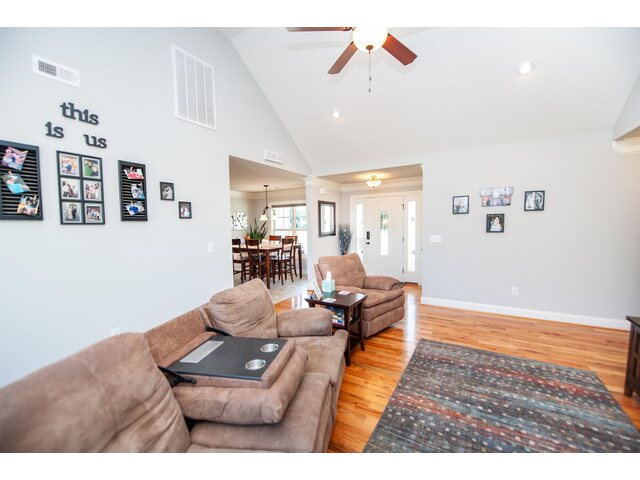 Photo of 161 McCoy Circle Photo of 161 McCoy Circle